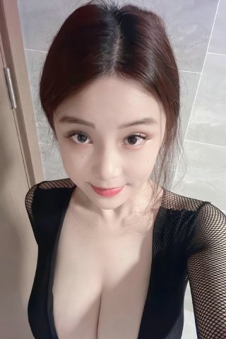 M2109-051-灰色包臀裙美女